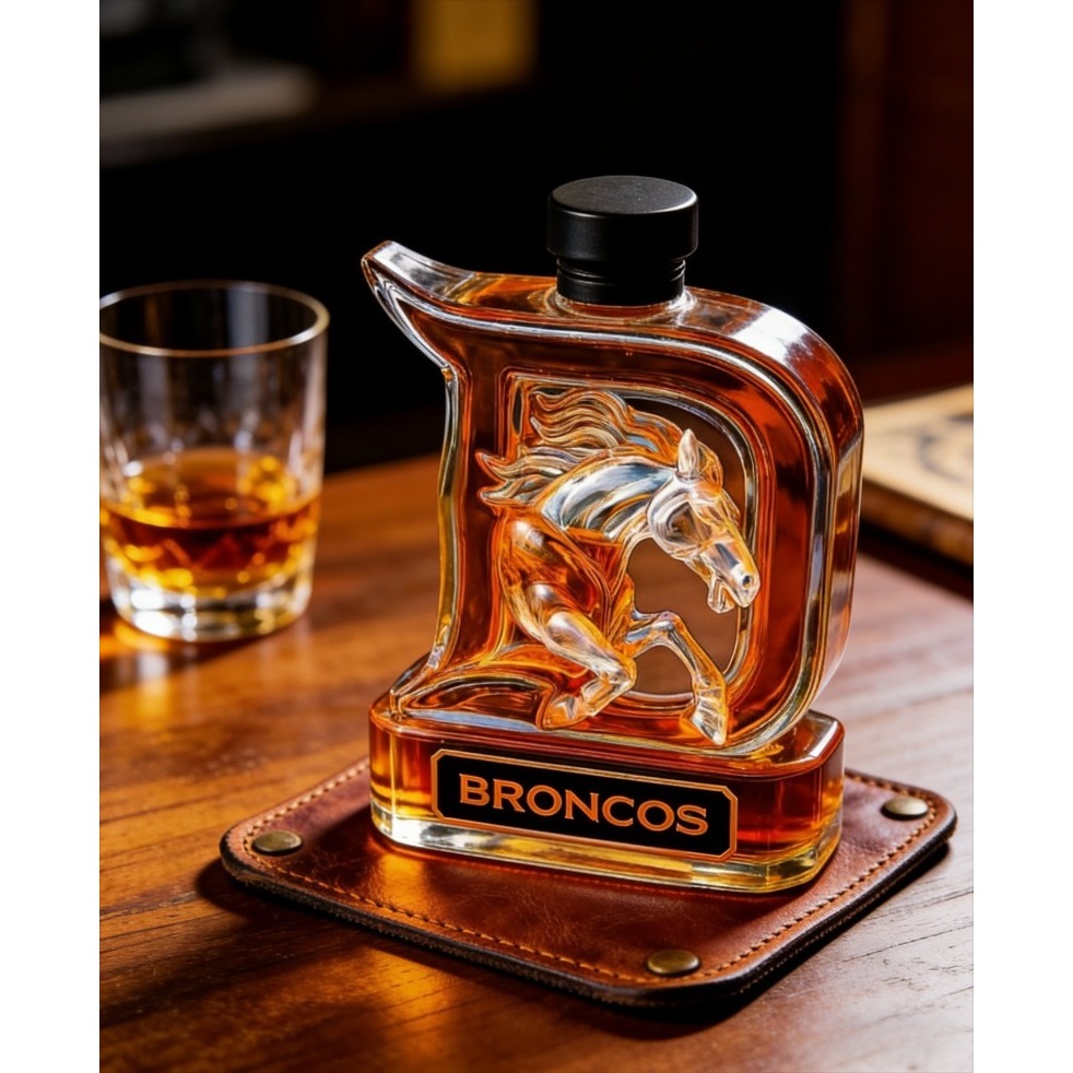 斬新な3D馬デザインのガラスデカンター、王冠型の栓付きウイス - Glass Decanter Whiskey のレビューと価格